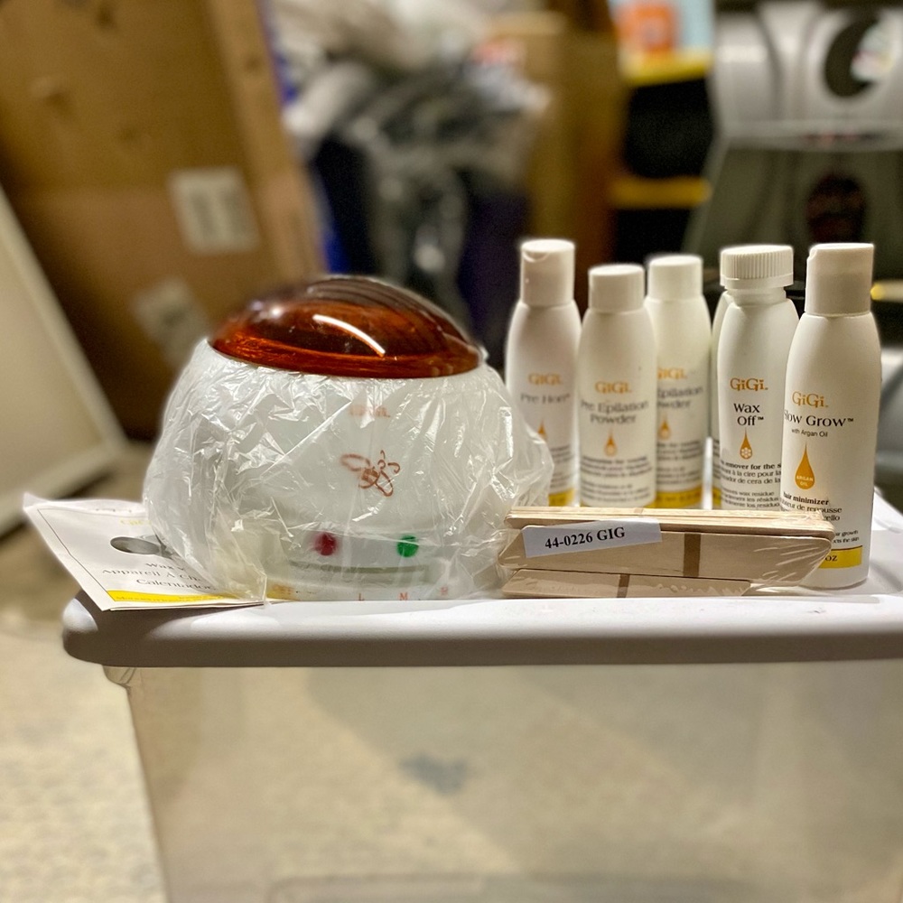 Gigi At-Home Waxing Starter Kit